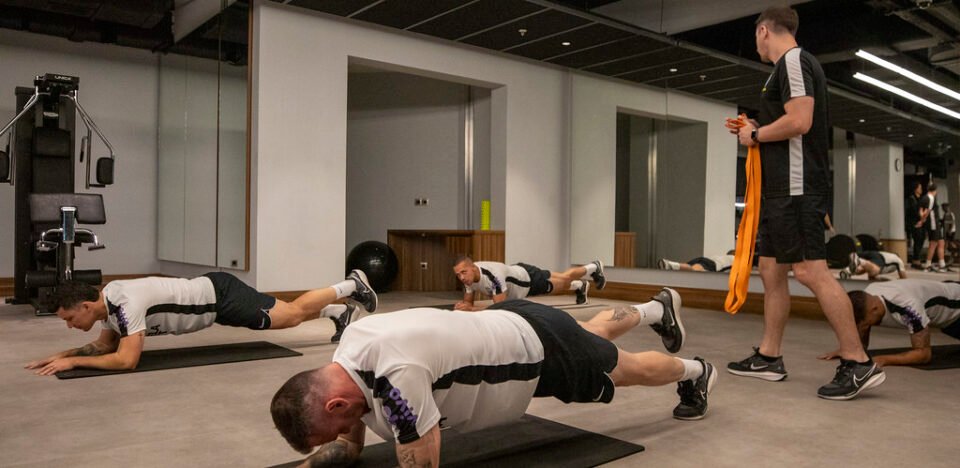 Descubra o LPF! Aprenda a técnica da barriga negativa para afinar a cintura, melhorar a postura e fortalecer o core. Resultados reais hoje.