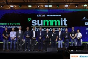 Presidente da SBMEE Dr. Fernando Carmelo Torres