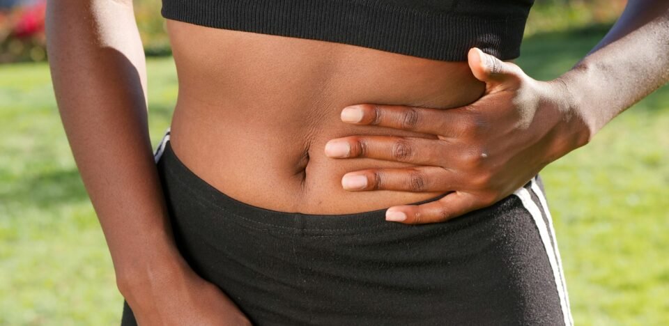 Controle a diarreia e otimize sua digestão. Conheça os alimentos que ajudam a prender o intestino e como as fibras solúveis atuam no corpo.