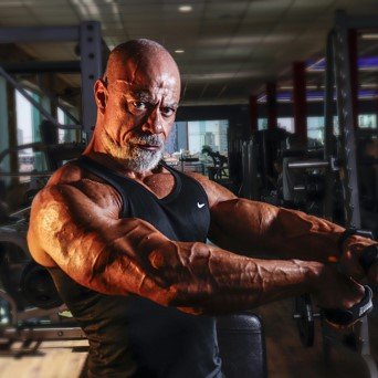 Atleta de fisiculturismo